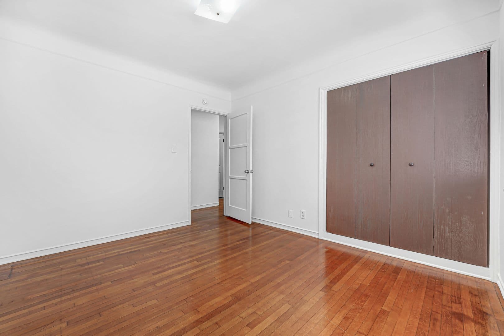 Santa Monica Apartment: 2024 - 26½ Ocean Park Blvd.