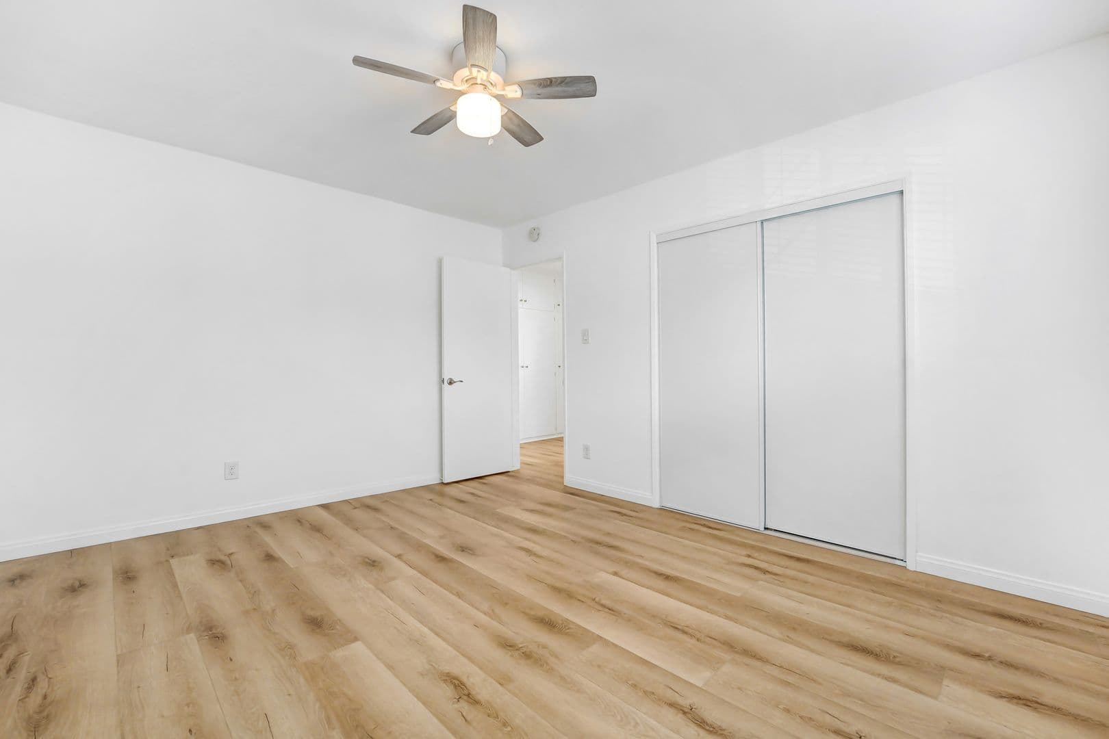 Santa Monica Apartment: 1451 Princeton Street