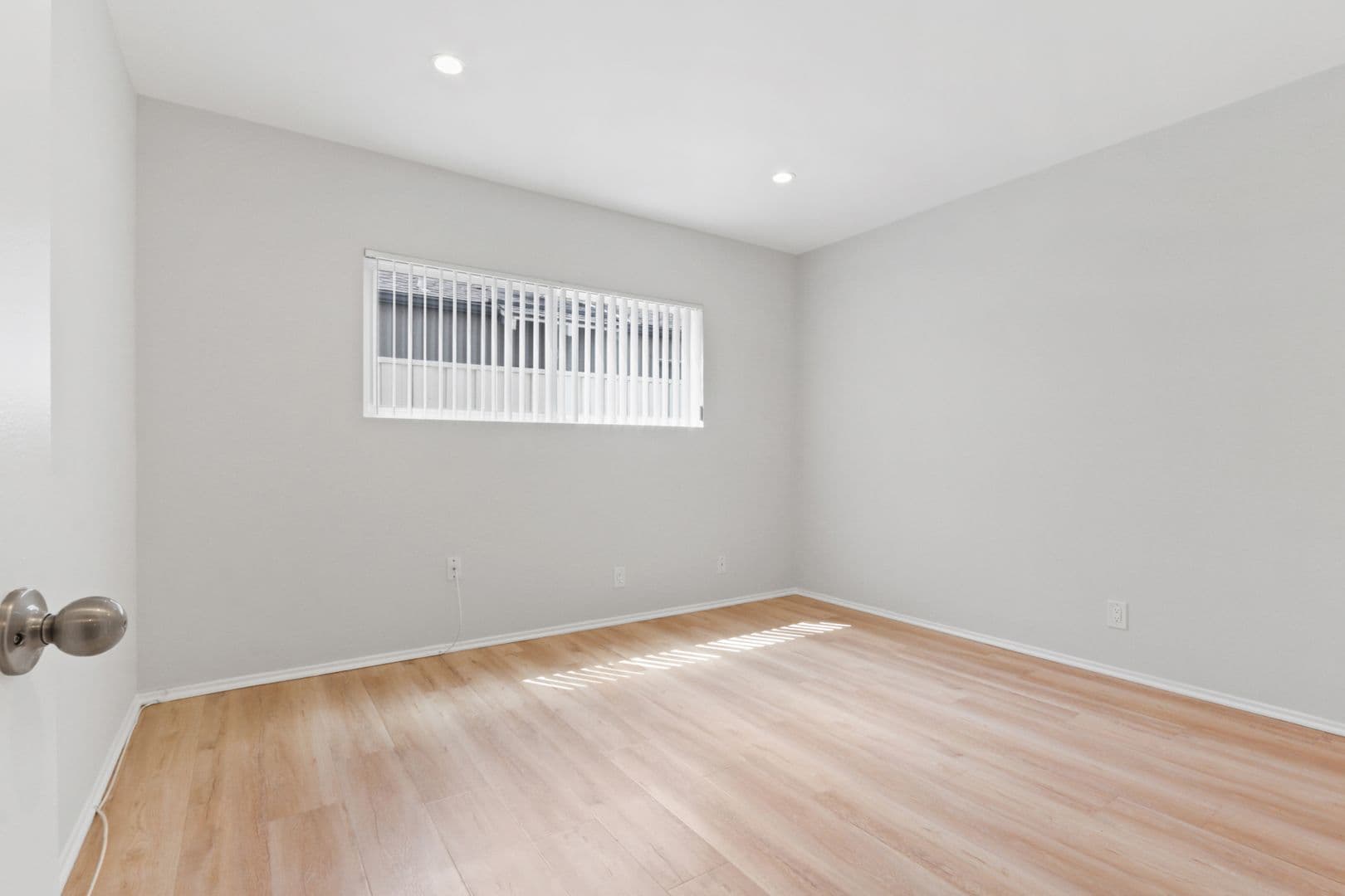 Santa Monica Apartment: 1451 Franklin Street