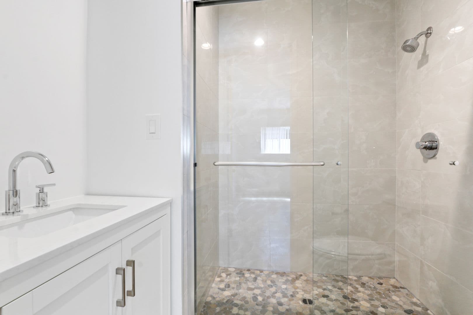 Santa Monica Apartment: 1451 Franklin Street