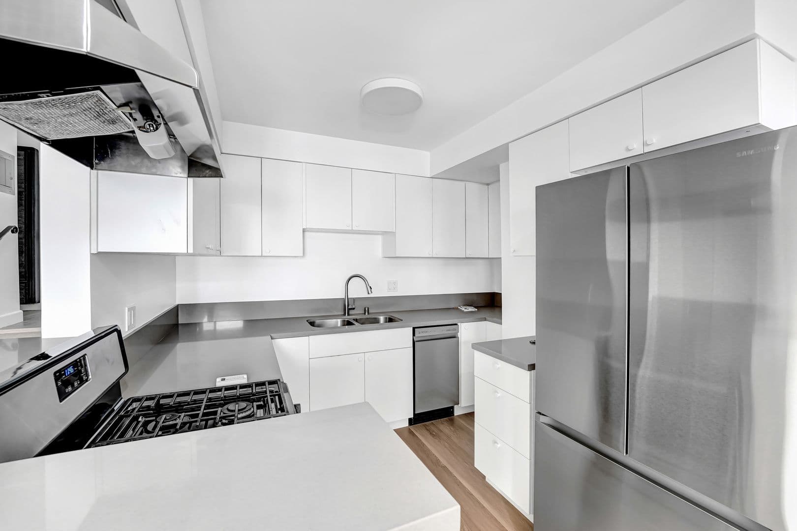 Santa Monica Apartment: 1121 California Avenue