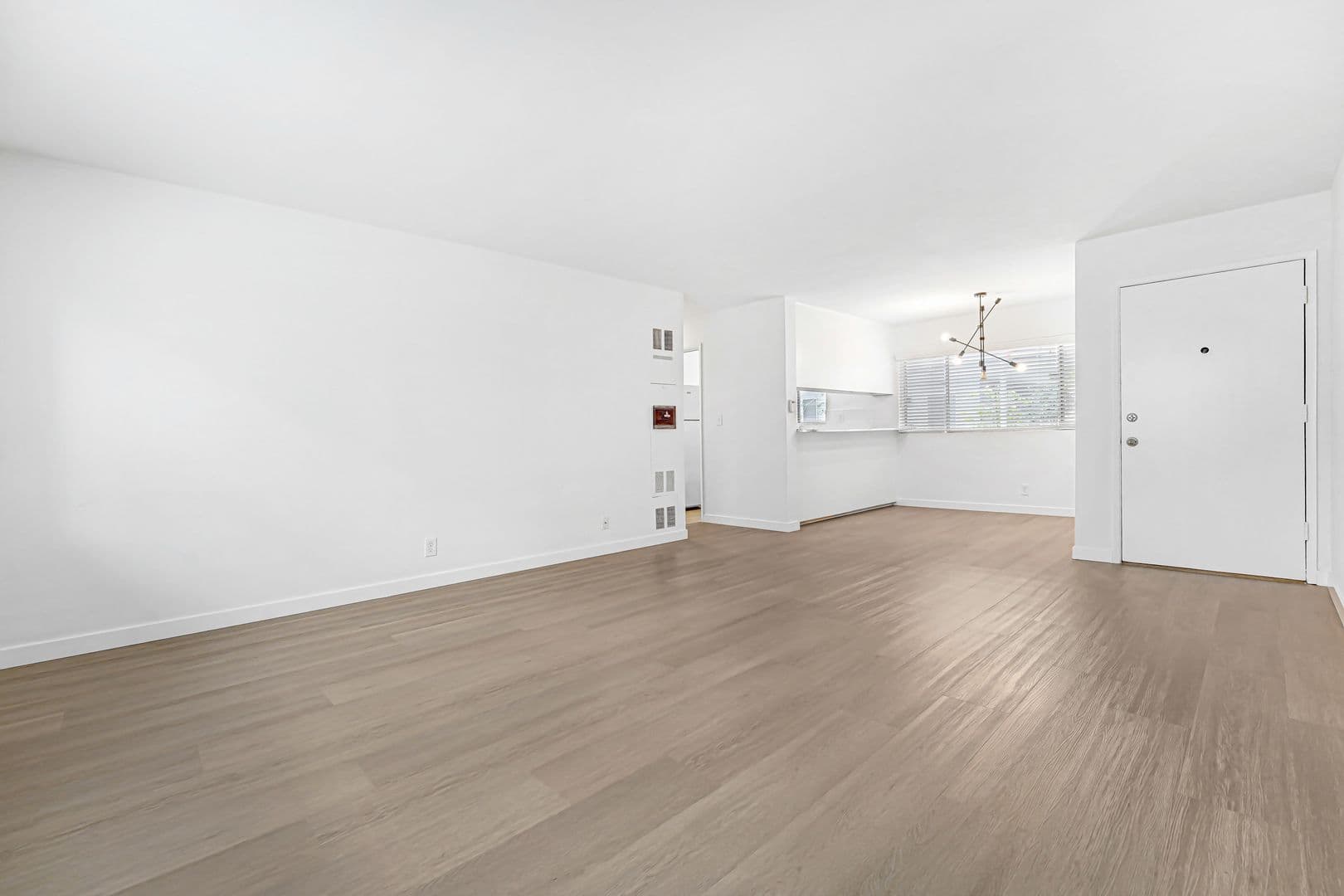 Santa Monica Apartment: 303 California Avenue