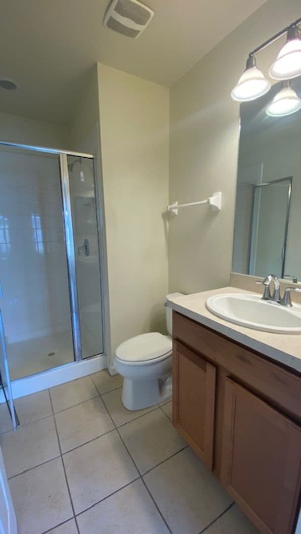 Bradenton House: 3701 45th Terrace W  - 3701 Lakeside Village #102