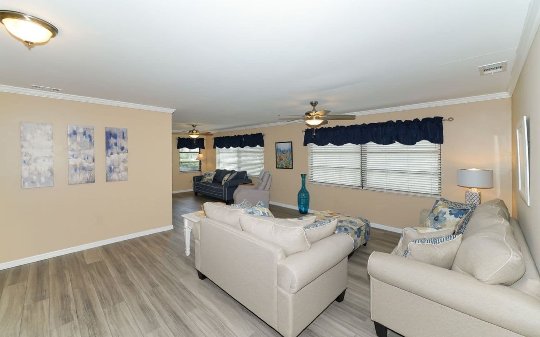Bradenton Condo: 3301 Vivienda Blvd
