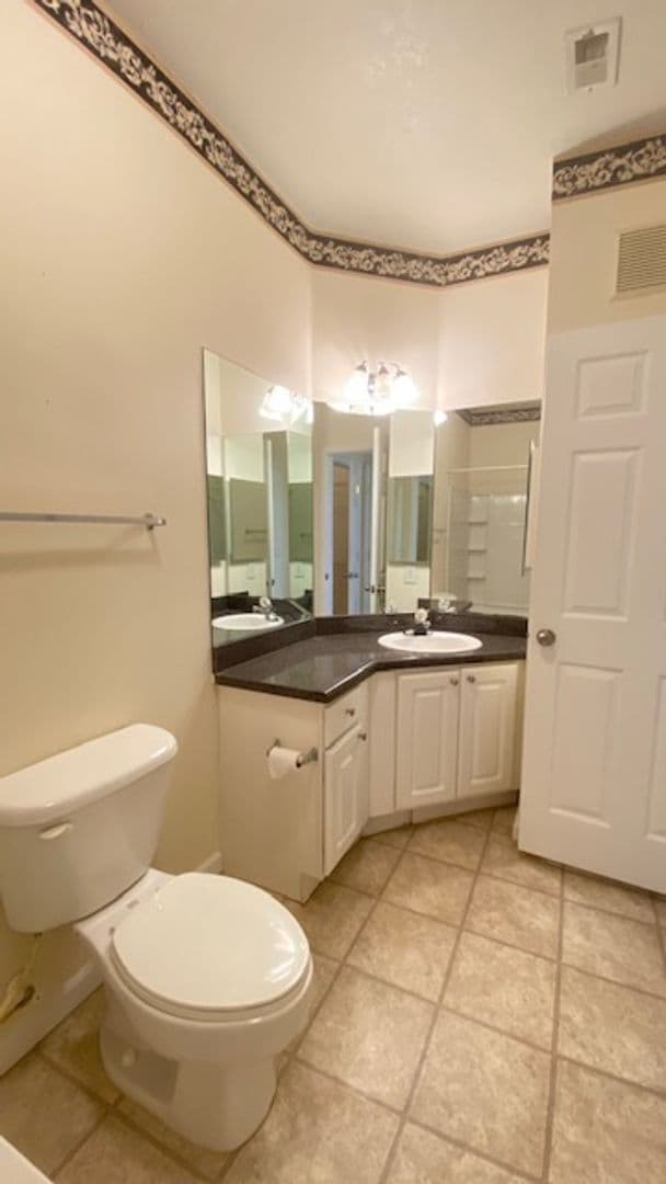 Bradenton House: 4802 51st St W Unit 1015 - 1015 PALMS OF CORTEZ