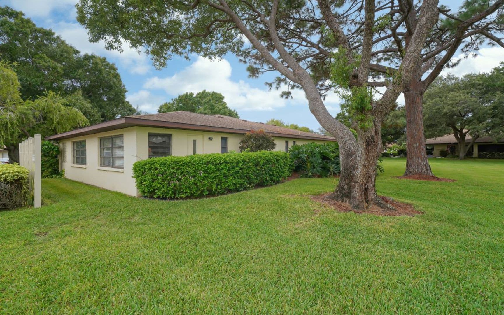 Bradenton Condo: 3301 Vivienda Blvd