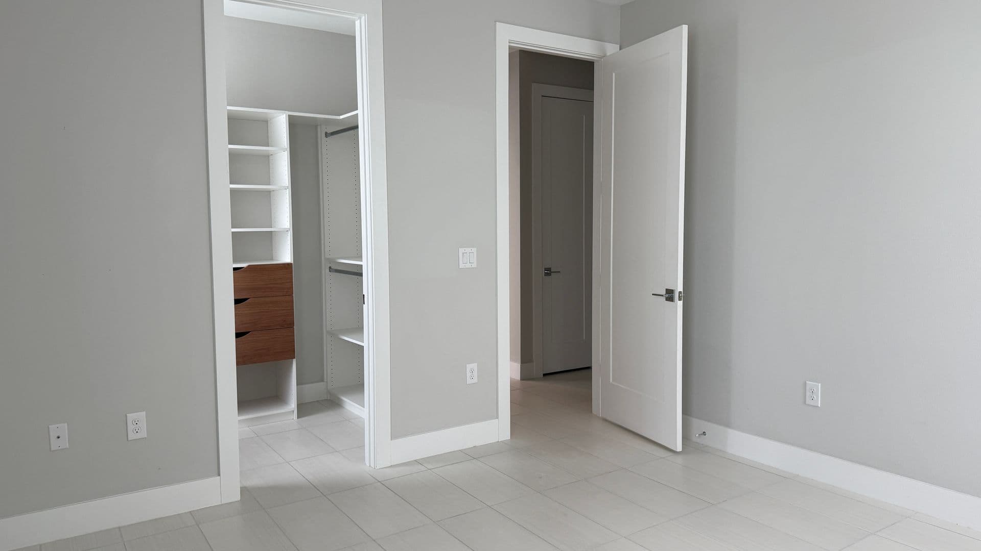 Sarasota House: 7744 Sandhill Lake Drive