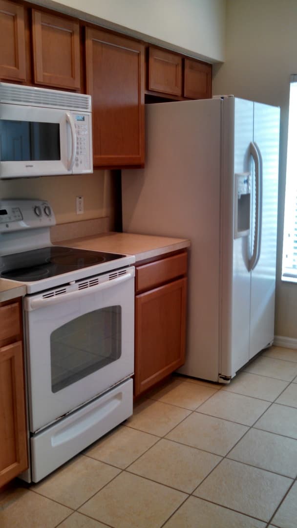 Bradenton House: 3701 45th Terrace W  - 3701 Lakeside Village #102