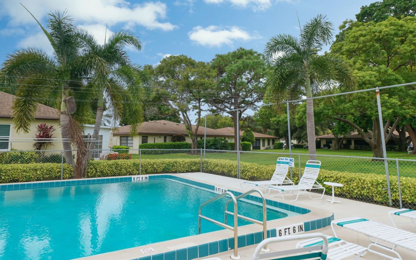 Bradenton Condo: 3301 Vivienda Blvd