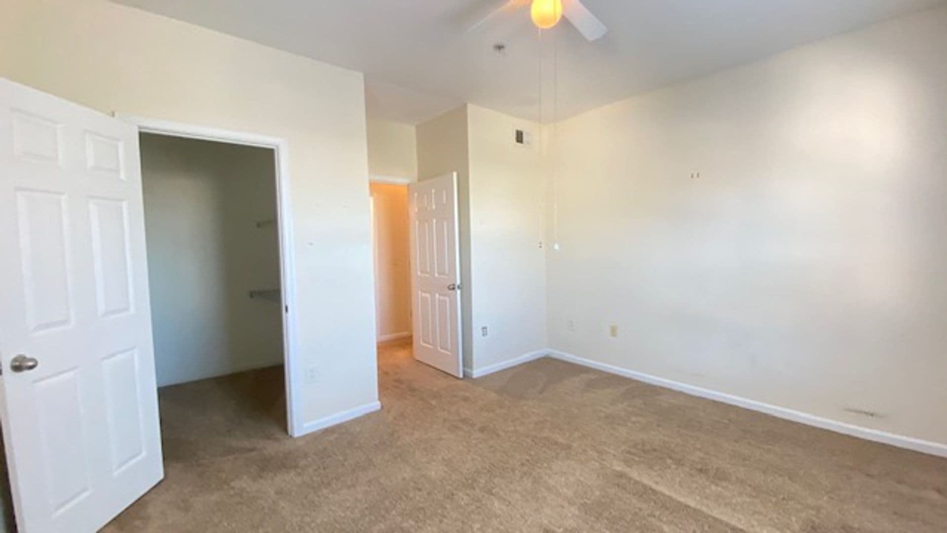 Bradenton House: 4802 51st St W Unit 1015 - 1015 PALMS OF CORTEZ