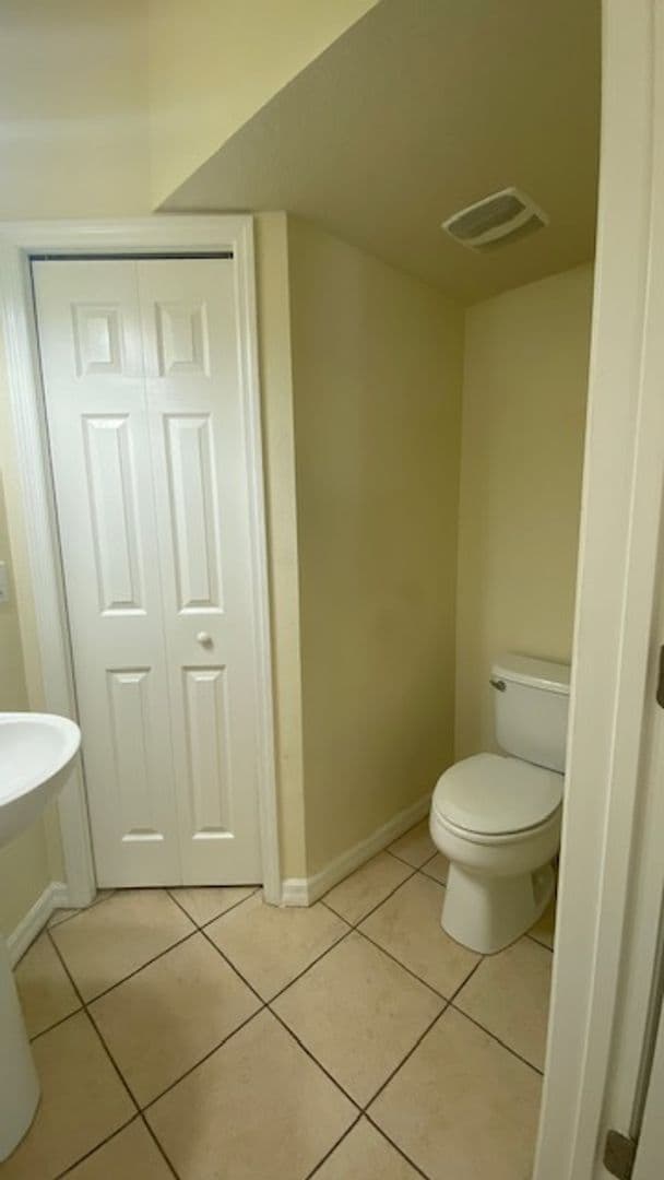 Bradenton House: 3701 45th Terrace W  - 3701 Lakeside Village #102