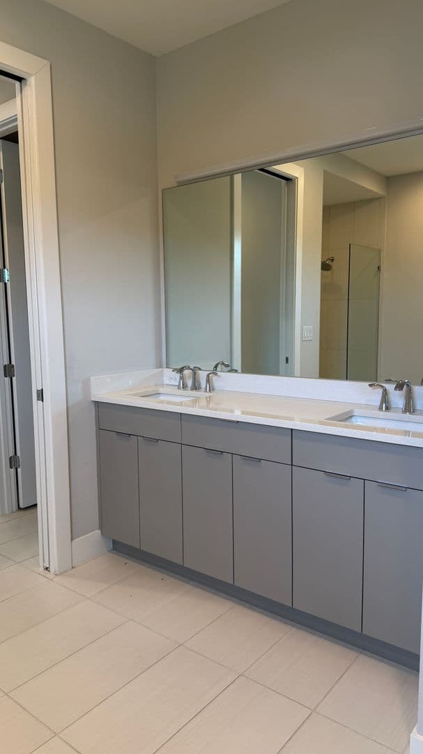 Sarasota House: 7744 Sandhill Lake Drive