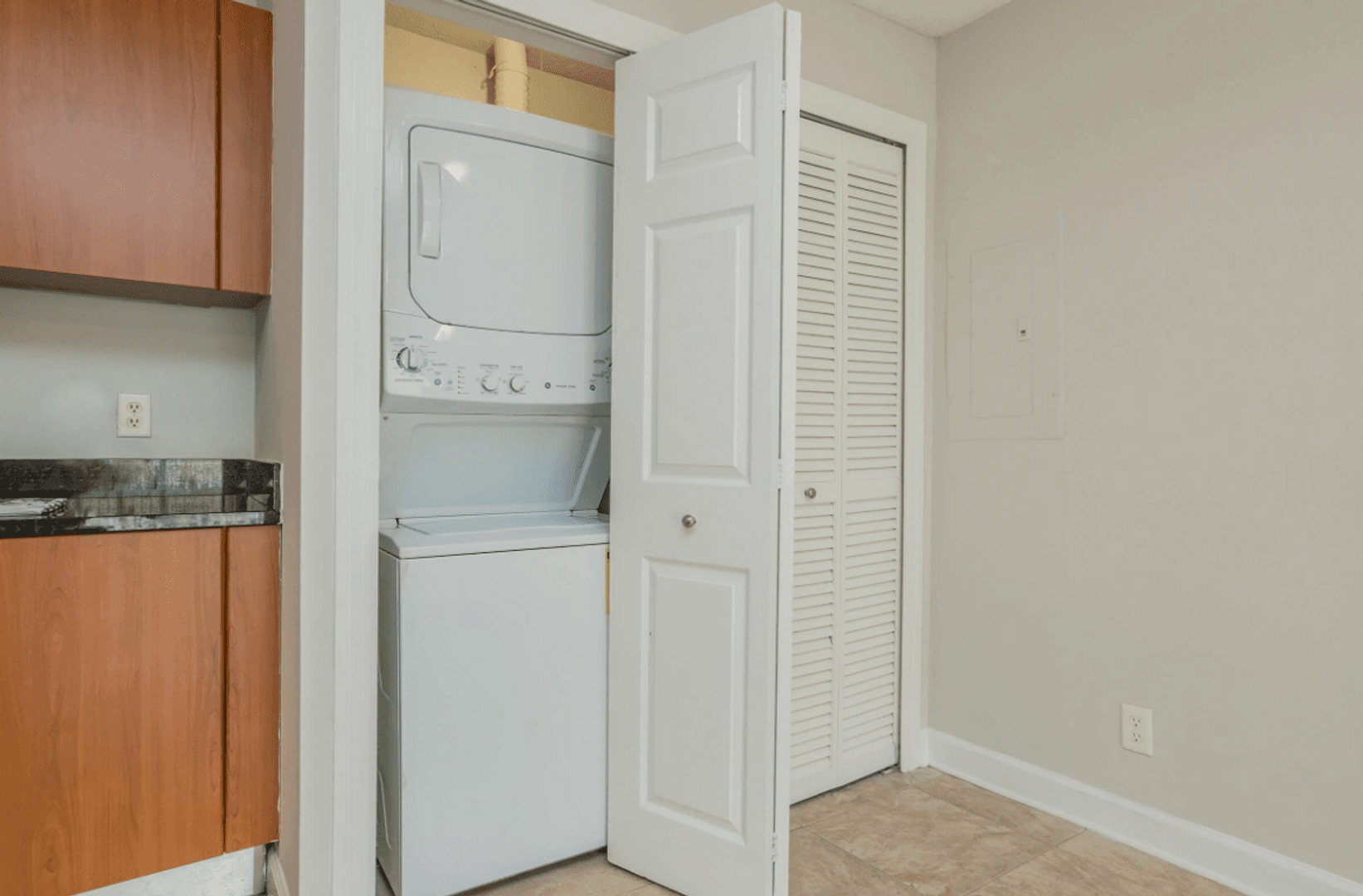 Jacksonville Apartment: 2760 Mayport Road