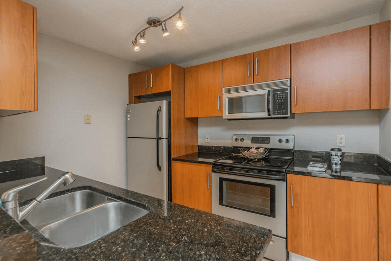Jacksonville Apartment: 2760 Mayport Road