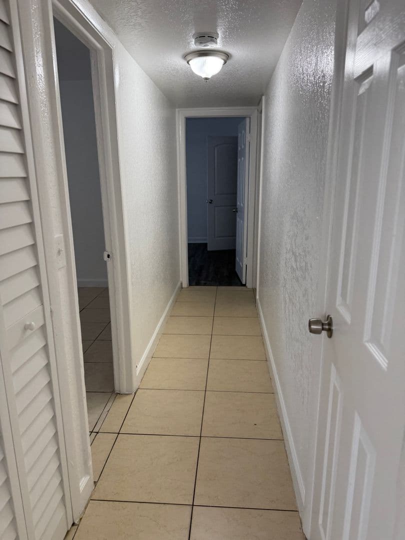 Deerfield Beach Apartment: 5350 NE 5th Terrace