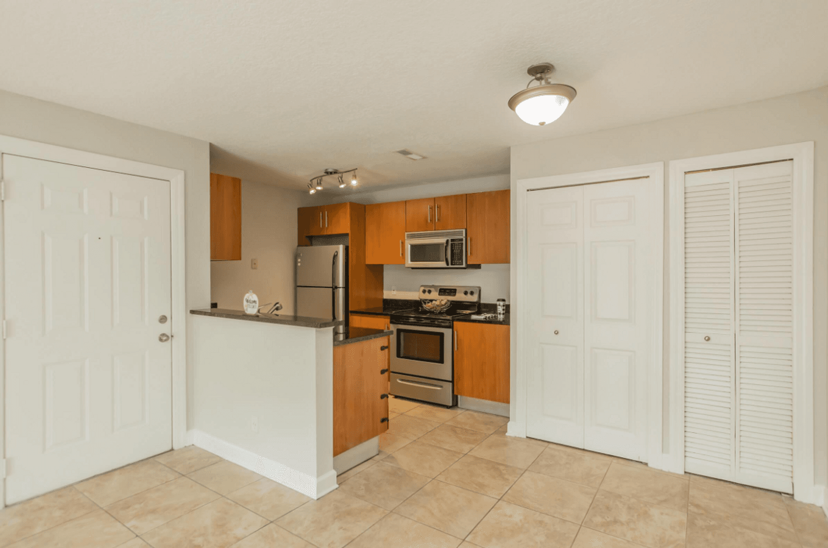 Jacksonville Apartment: 2760 Mayport Road