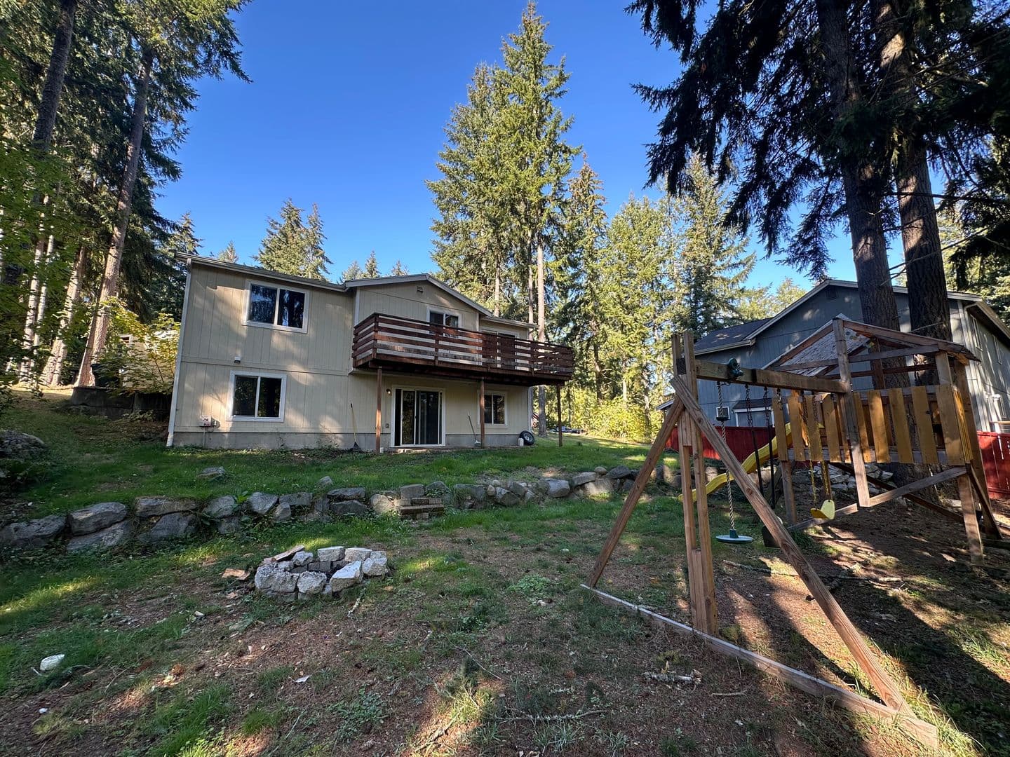 Yelm House: 18420 Rampart CT SE