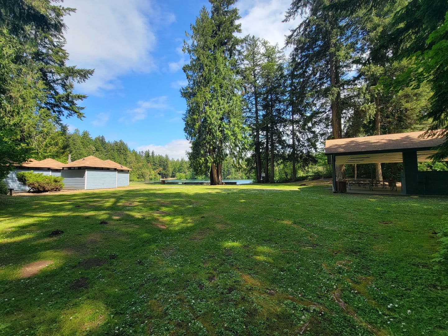 Yelm House: 18420 Rampart CT SE