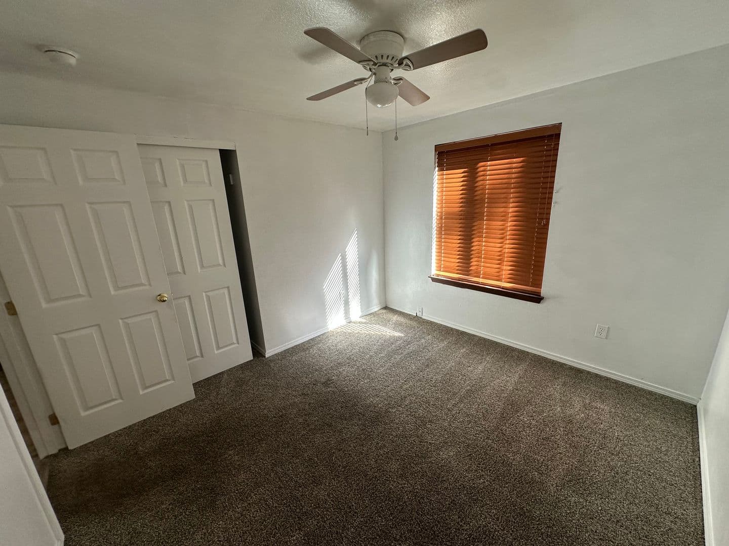 Yelm House: 22342 Bluewater Dr SE