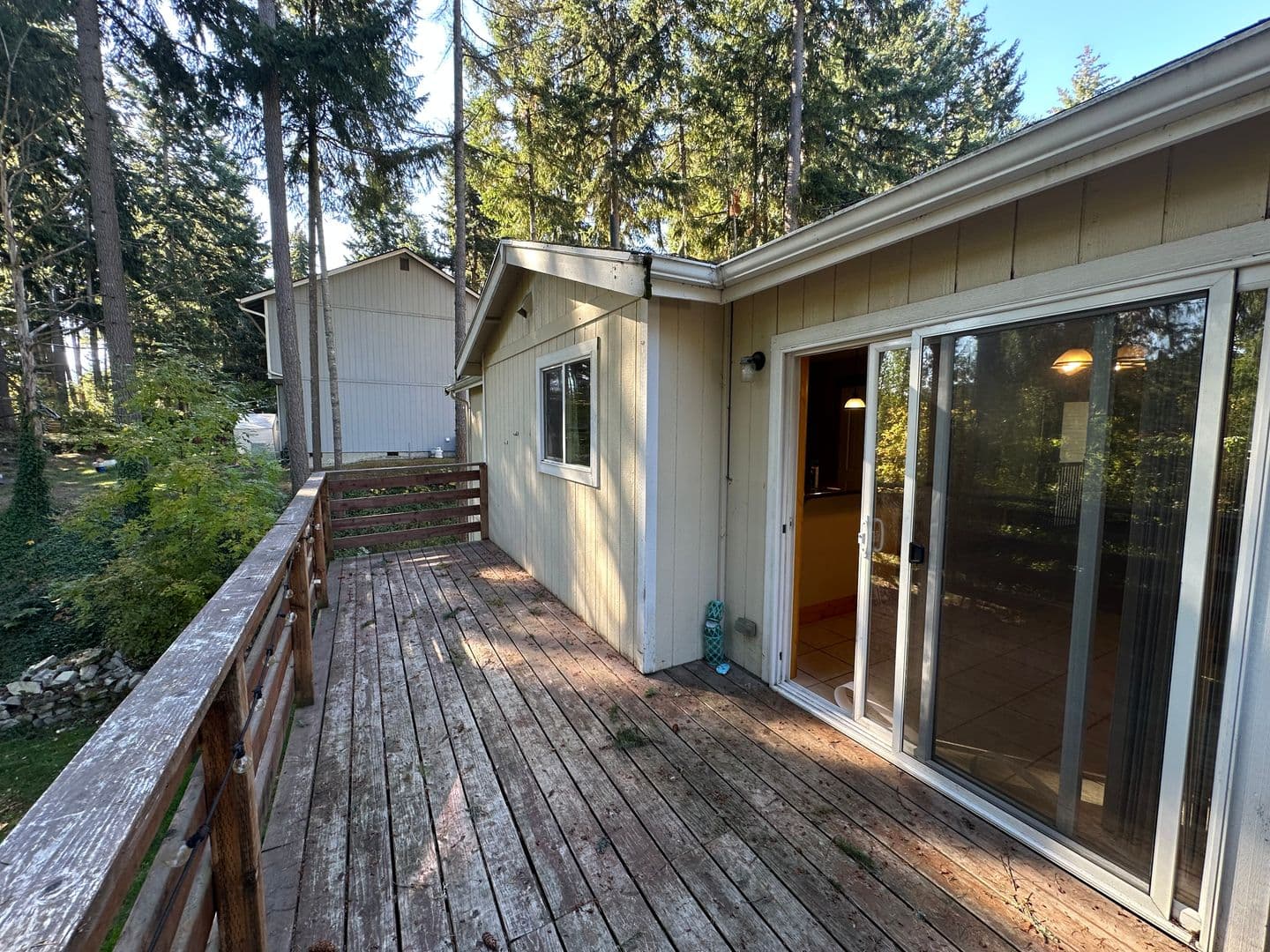 Yelm House: 18420 Rampart CT SE