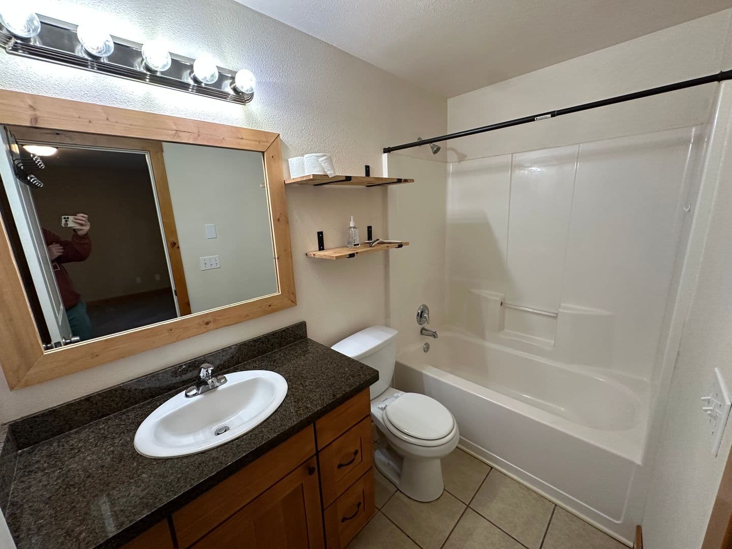 Yelm House: 18420 Rampart CT SE