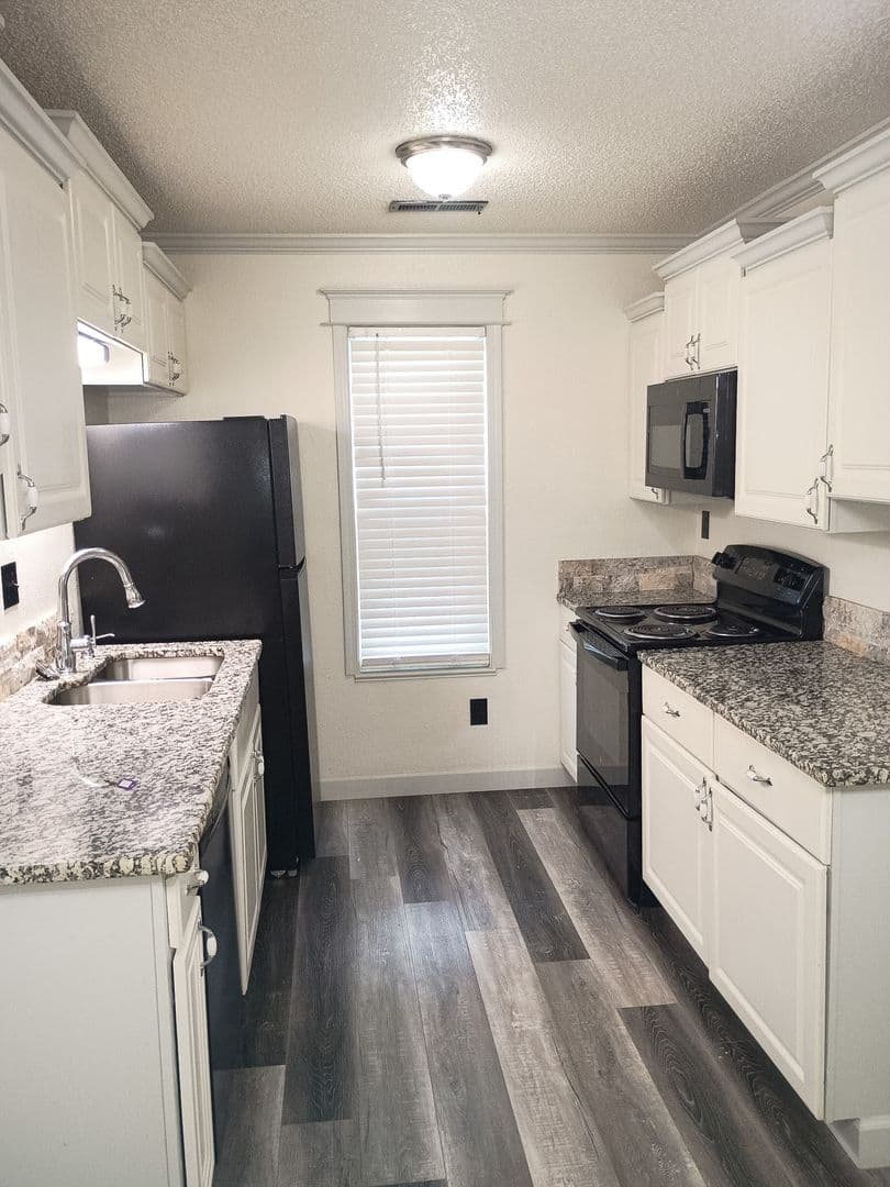 Joplin Apartment: 3121 E12th St