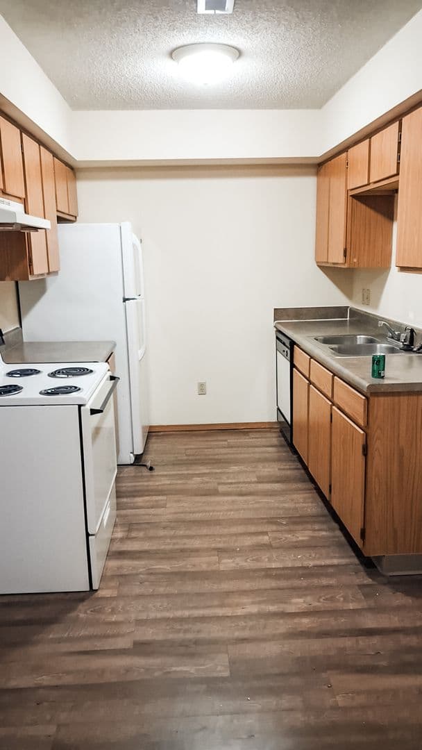 Carthage Apartment: 410 Fir Rd
