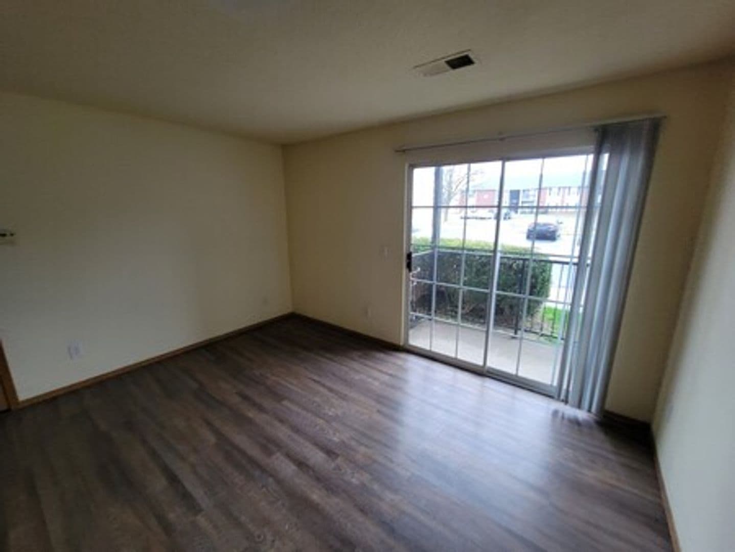 Carthage Apartment: 410 Fir Rd