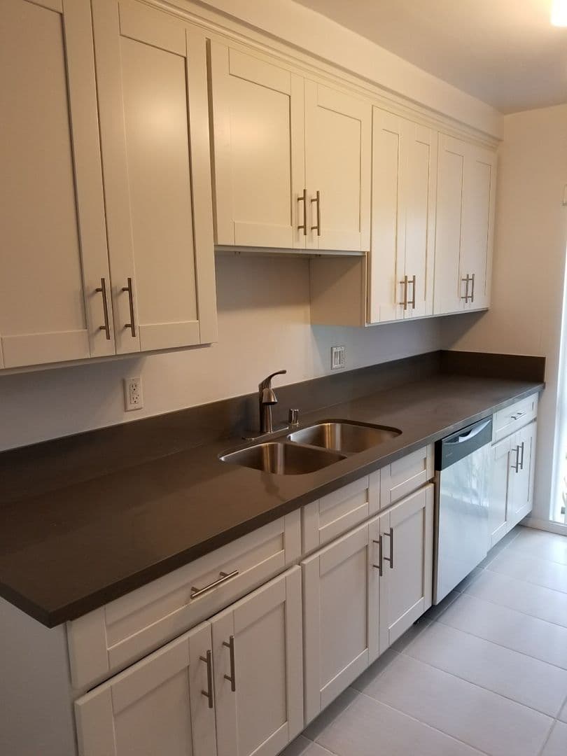 west hollywood Apartment: 7607 Norton Ave