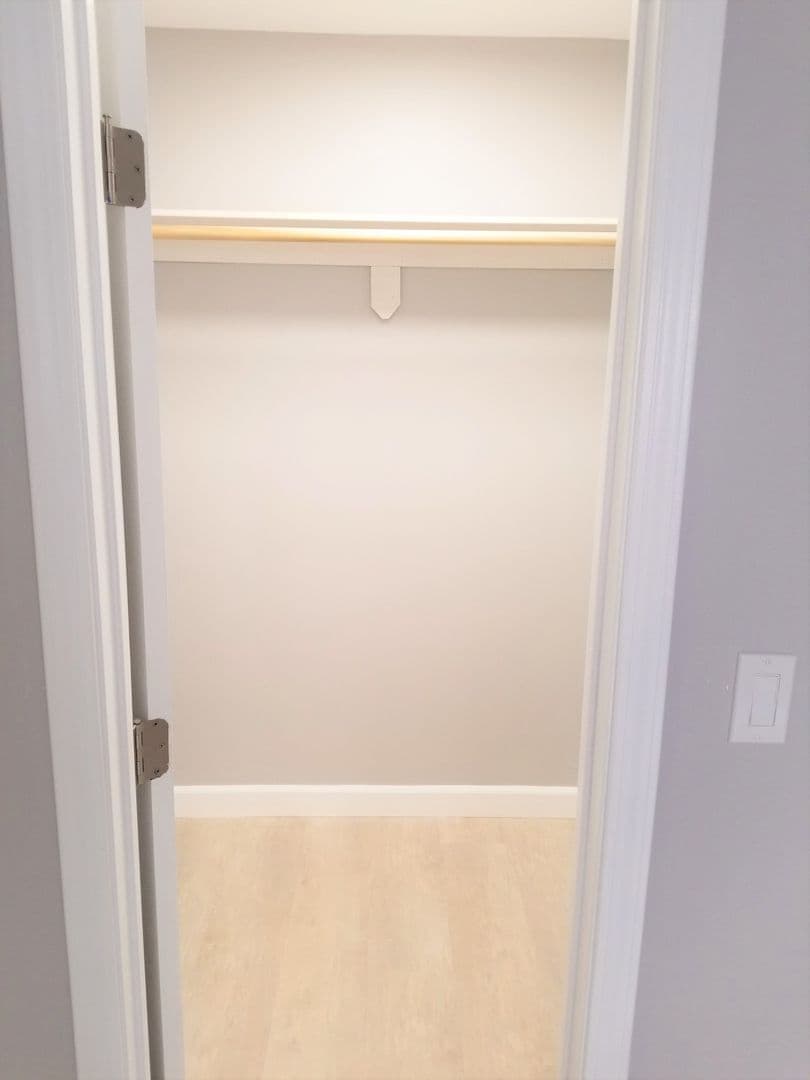 west hollywood Apartment: 7607 Norton Ave