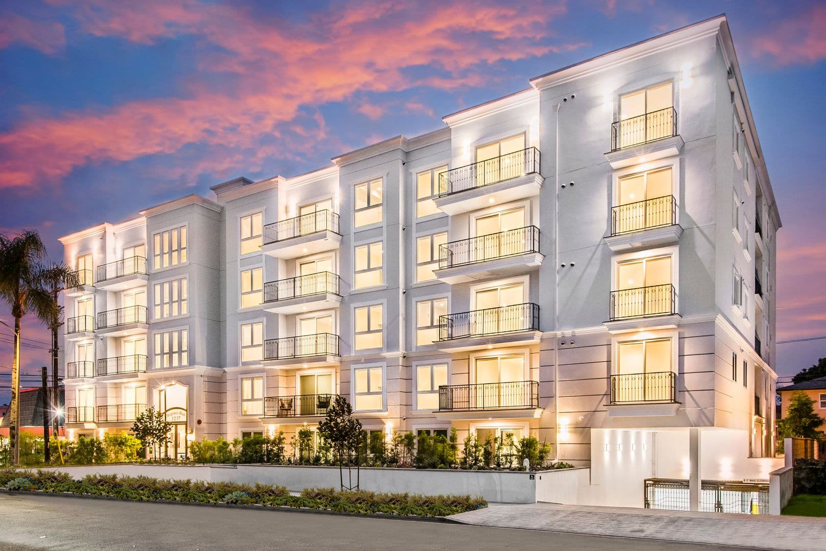 Los Angeles Apartment: 1237 S. Holt Ave