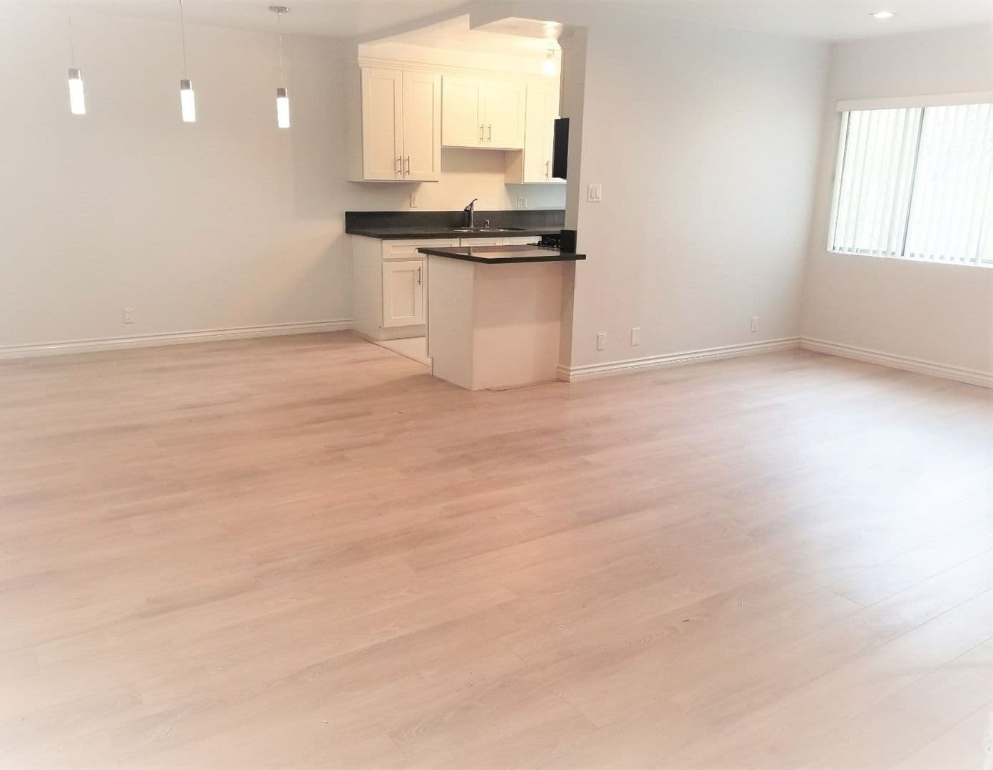 west hollywood Apartment: 7607 Norton Ave