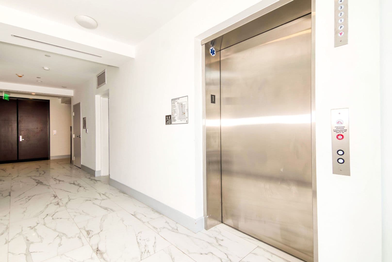 Los Angeles Apartment: 1237 S. Holt Ave