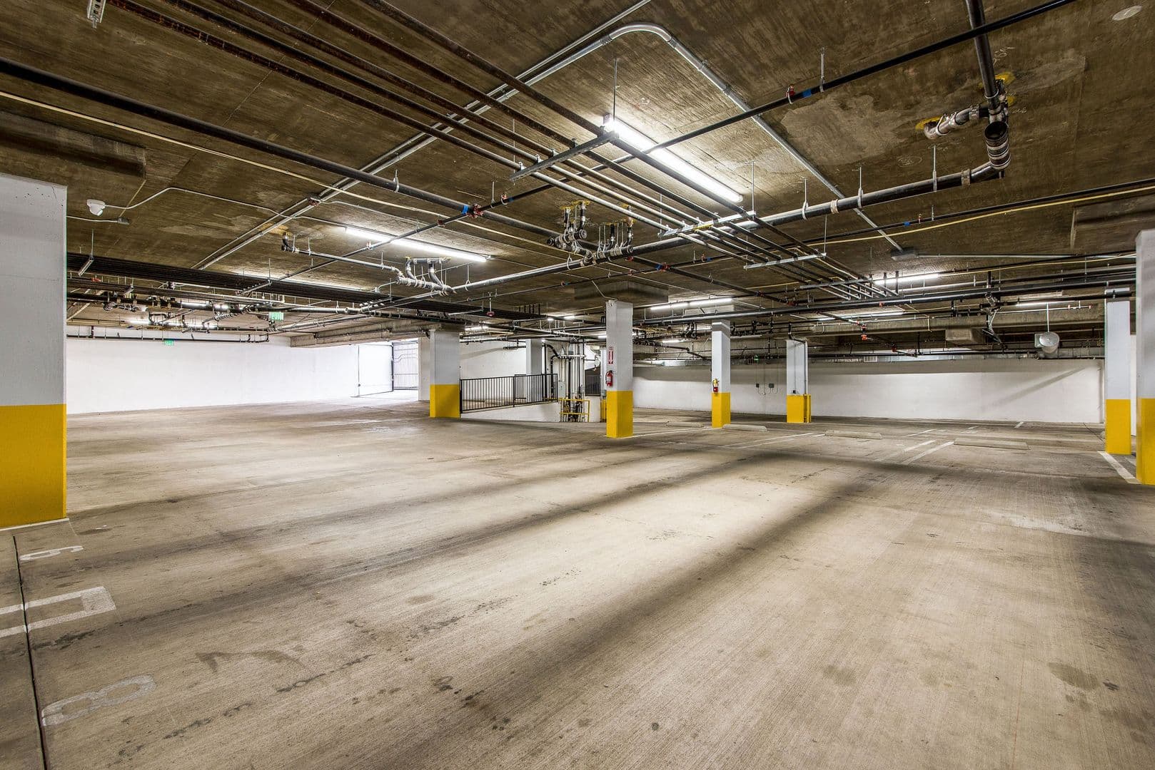 Los Angeles Apartment: 1237 S. Holt Ave
