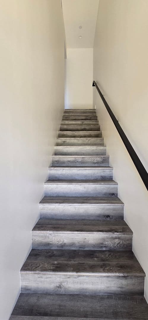 Los Angeles Apartment: 1920 S Sherbourne Dr