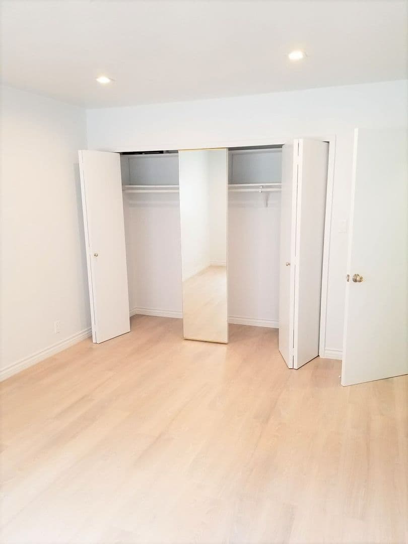 west hollywood Apartment: 7607 Norton Ave