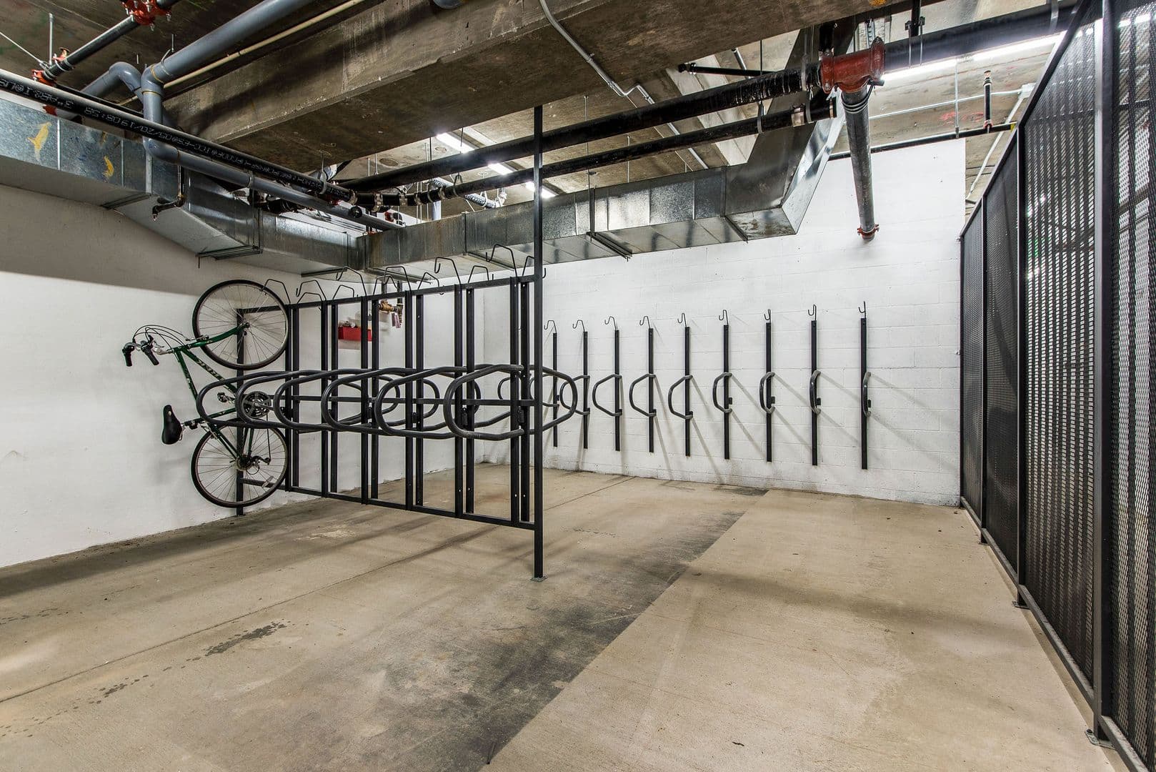 Los Angeles Apartment: 1237 S. Holt Ave