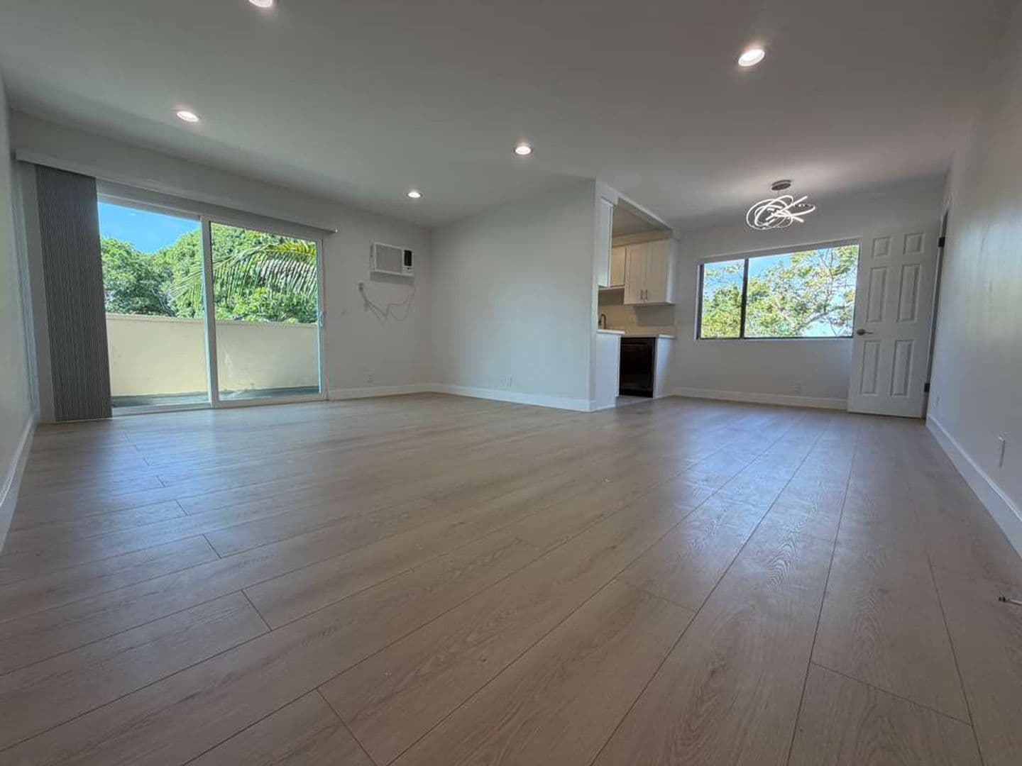 west hollywood Apartment: 7607 Norton Ave