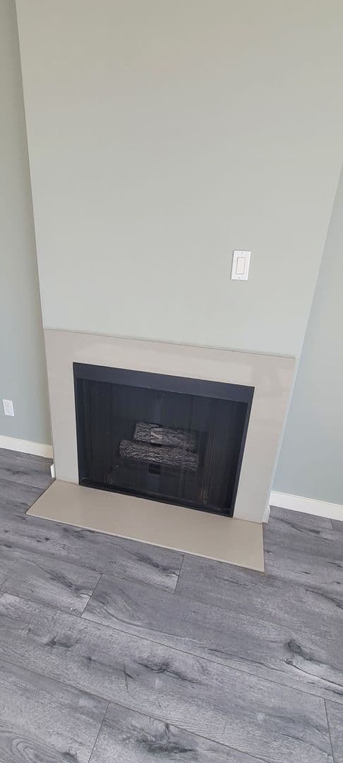 Los Angeles Apartment: 1457 S Shenandoah Ave