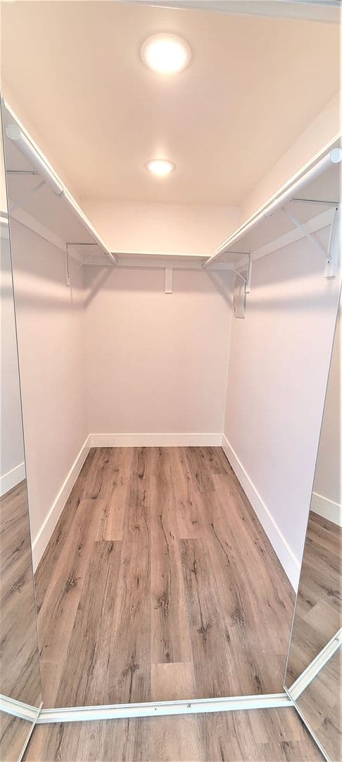 Palms Apartment: 3672 Jasmine Ave