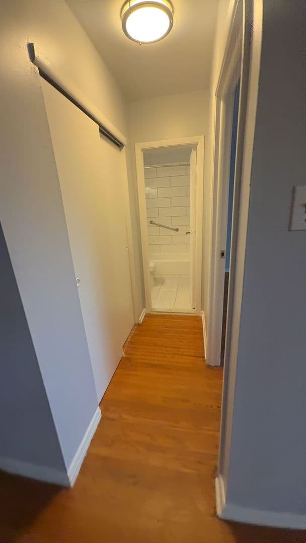 Easton Apartment: 2150/2170/2190 Gateway Terrace