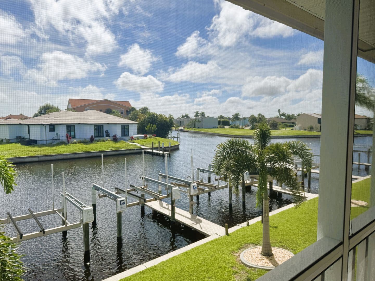 Punta Gorda Apartment: 1400 Mineo Dr