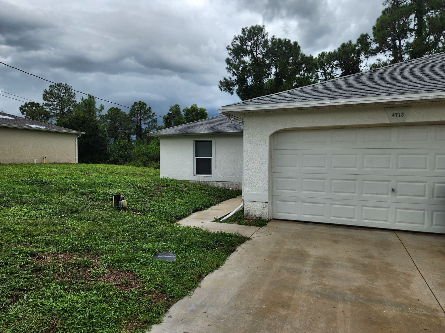 Lehigh Acres Apartment: 4713-4715 1st St SW