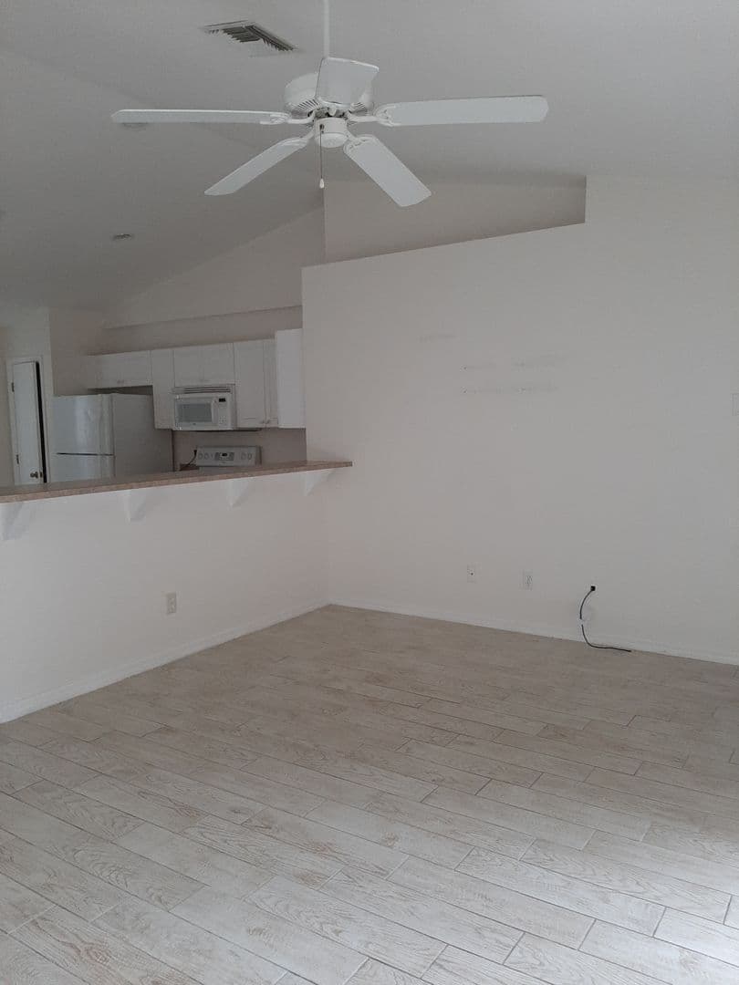 Cape Coral House: 1302 NW Juanita Place