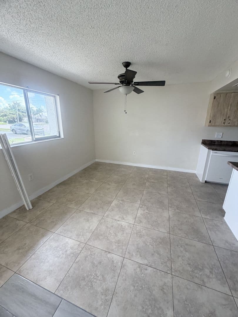 Cape Coral Apartment: 5004 Chiquita Blvd S