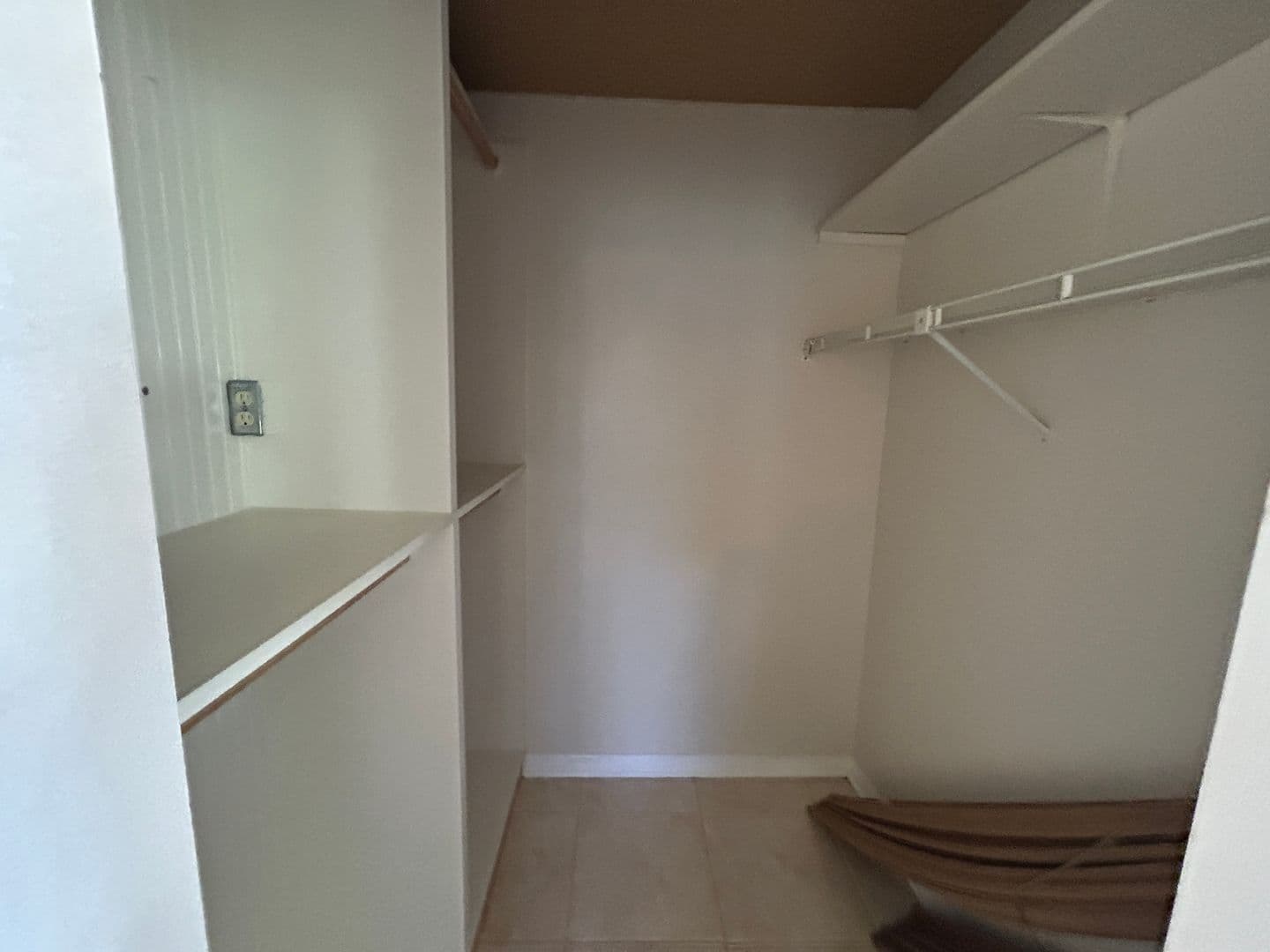 Fort Myers House: 6494 Royal Woods Dr 2