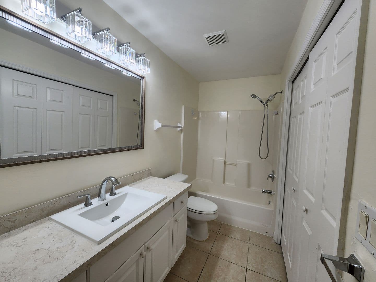 Lehigh Acres Apartment: 4713-4715 1st St SW