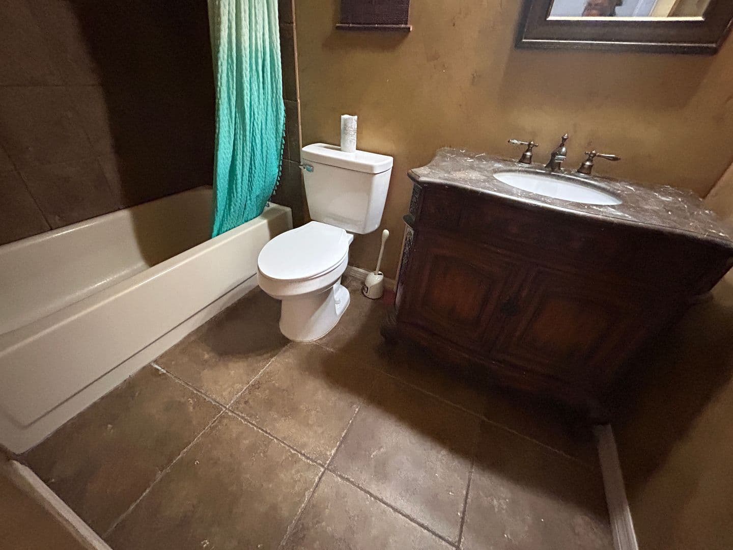 Fort Myers House: 6494 Royal Woods Dr 2