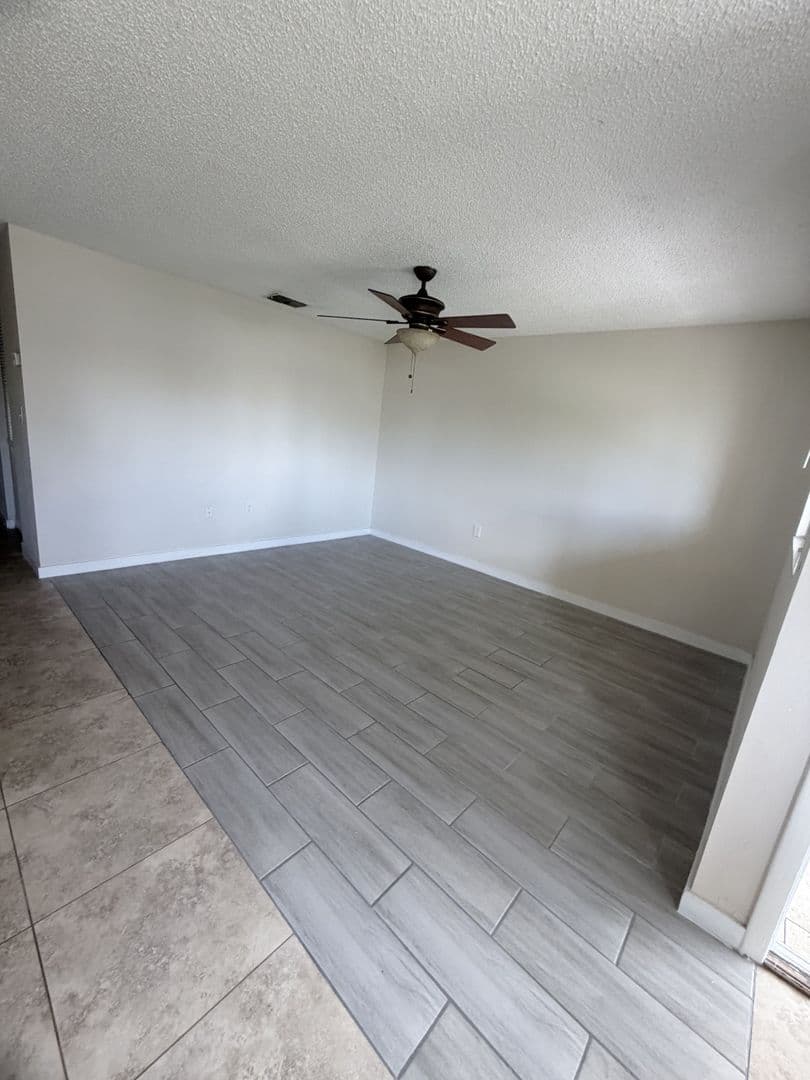Cape Coral Apartment: 5004 Chiquita Blvd S