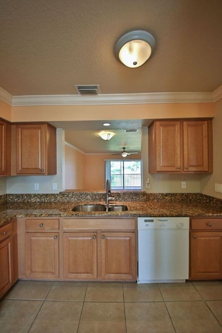 Cape Coral Condo: 3910 Santa Barbara Blvd